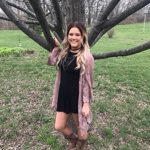 Meet your Posher, Ashley